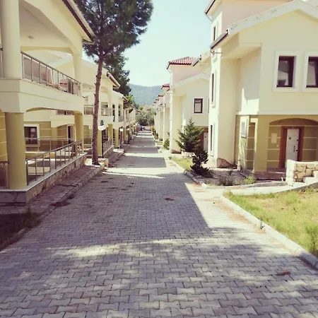 Villa Akbuk County